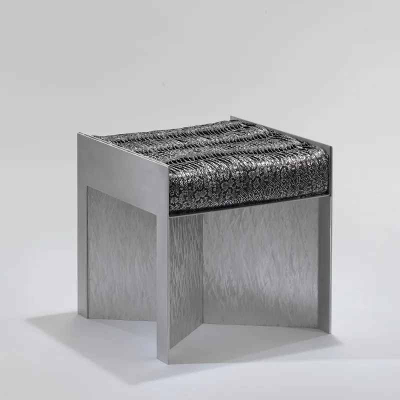 <a href="https://www.galeriegosserez.com/artistes/claisse-architectures--annie-delvenne.html"> CLAISSE ARCHITECTURES & ANNIE DELVENNE</a> - Folded Fusion - “Évanescence” 